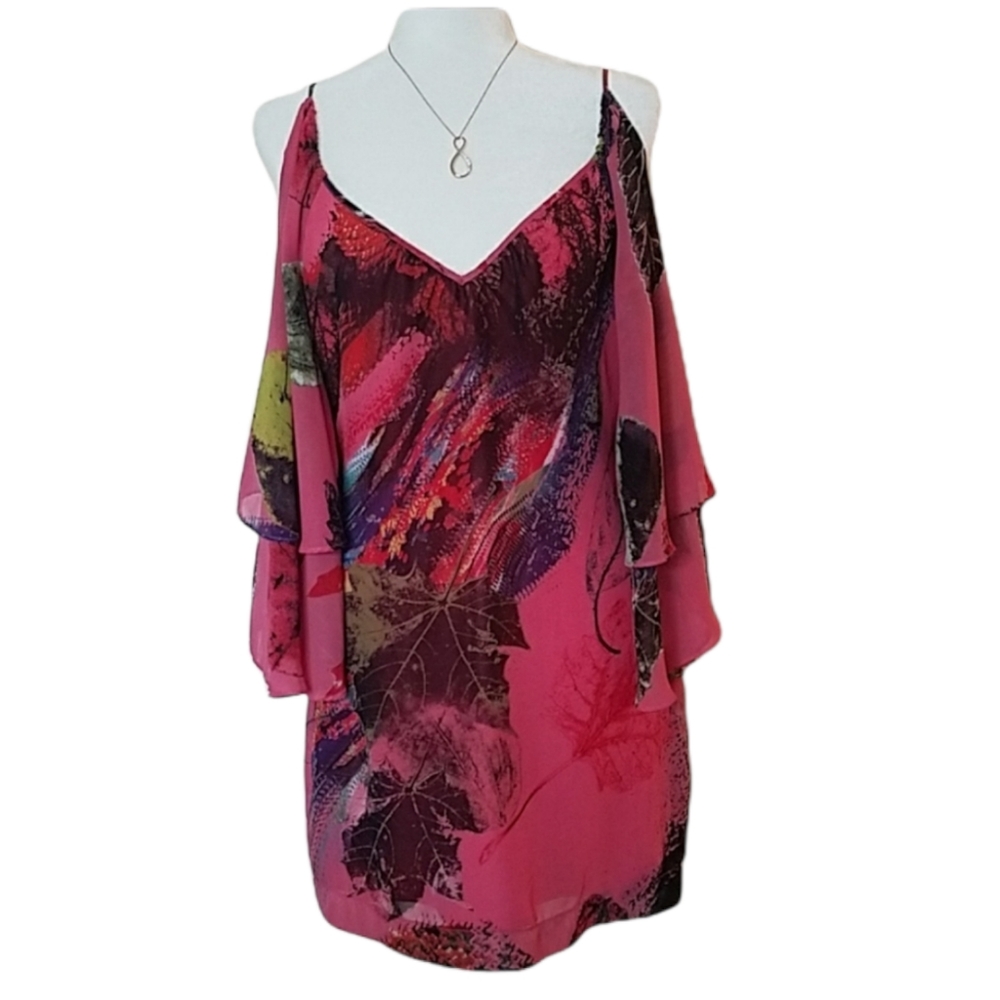 Rampage Dress Size M Bell Sleeve Cold Shoulder Fully‎ Lined New without Tags